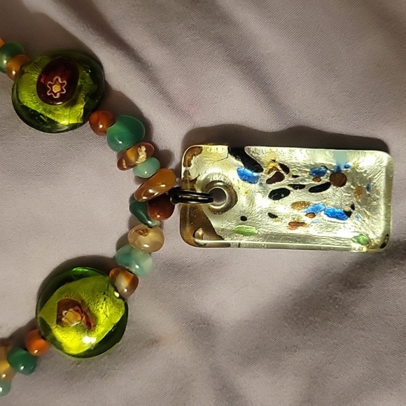 EUC chunky necklace - Picture 2 of 3